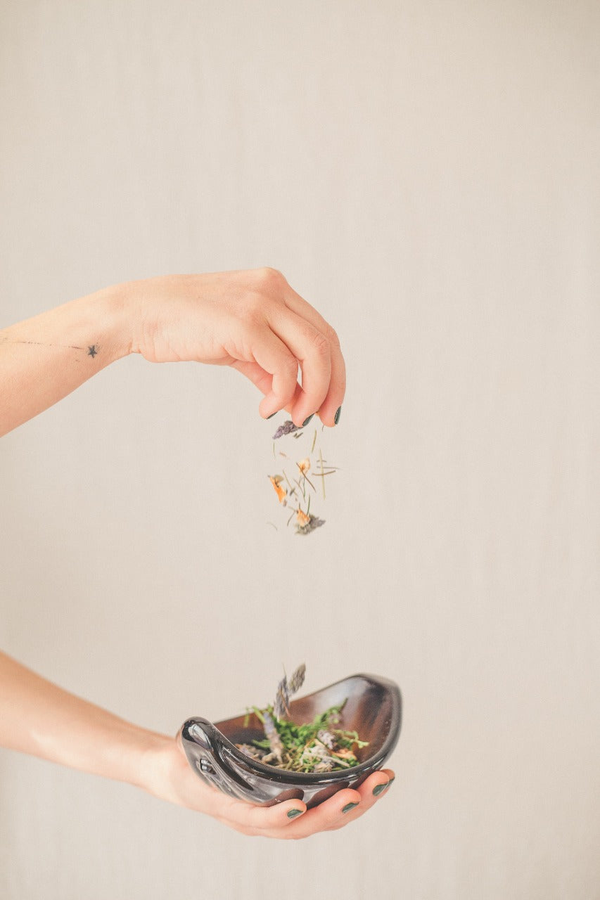 Pocillos canoa de vidrio reutilizado fundido